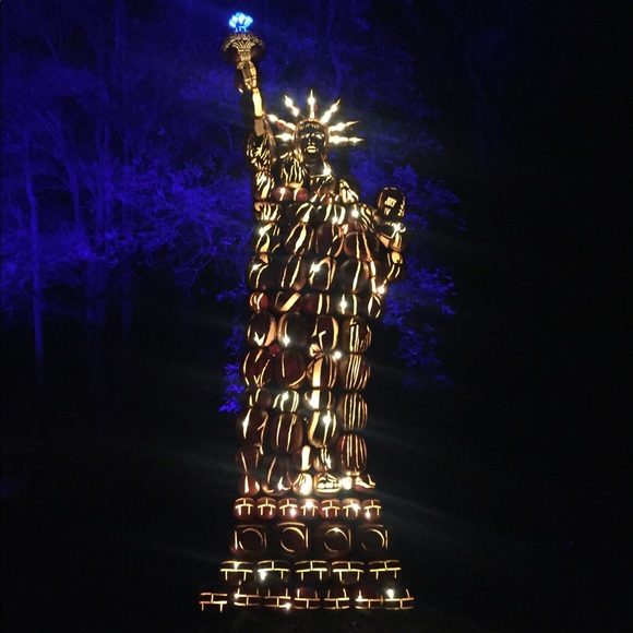 Meet your Posher, Vanessa - Picture 2 of 2